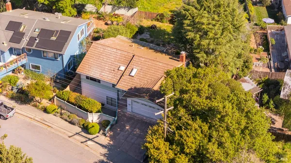 $999,000 | 1104 Birch Drive, Petaluma, CA 94952