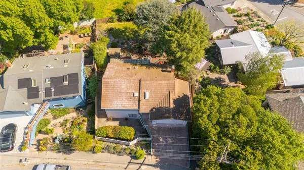 $999,000 | 1104 Birch Drive, Petaluma, CA 94952