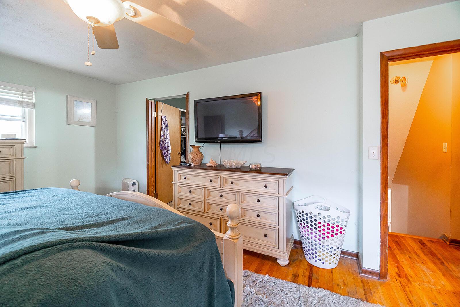 1668 Sandhurst Road Columbus, OH 43229 - Photo 23 of 42 Primary Bedroom