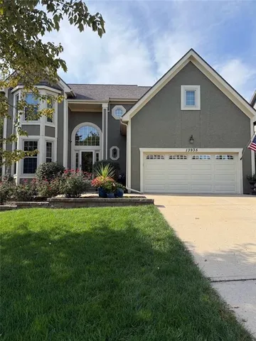 $569,000 | 13935 71st Place, Shawnee, KS 66216