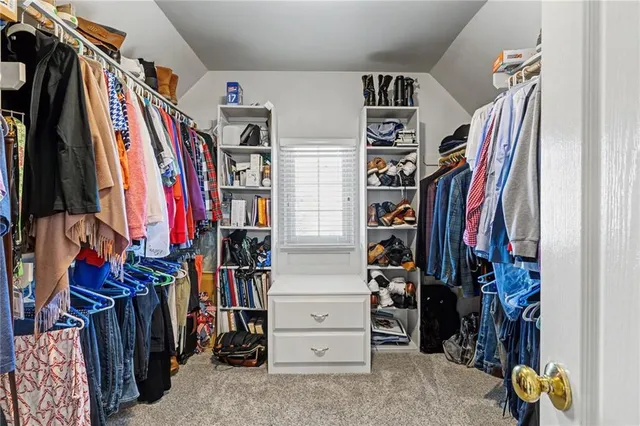 $569,000 | 13935 71st Place, Shawnee, KS 66216