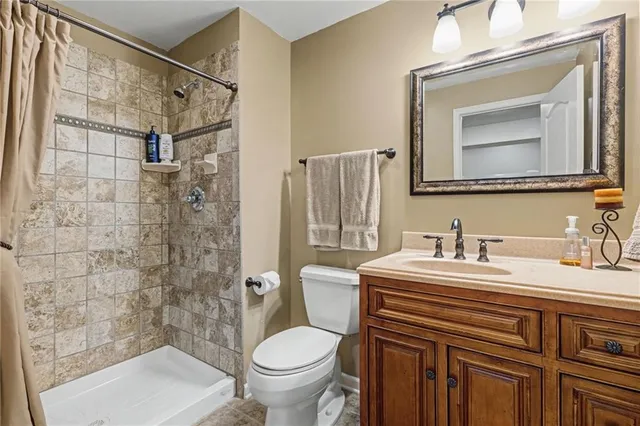 $569,000 | 13935 71st Place, Shawnee, KS 66216