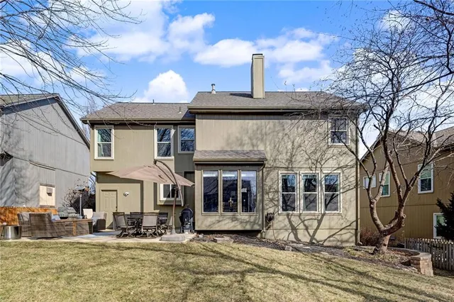 $569,000 | 13935 71st Place, Shawnee, KS 66216