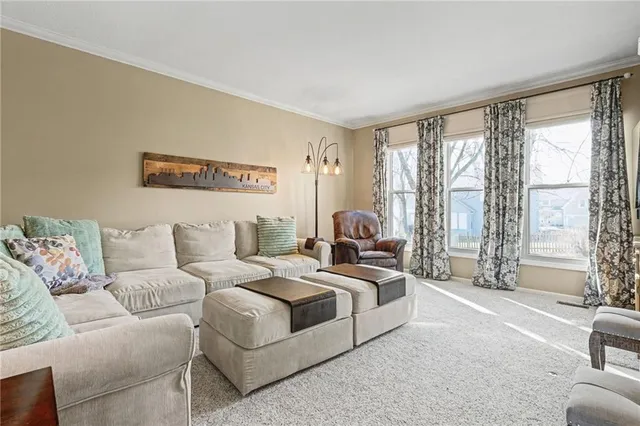 $569,000 | 13935 71st Place, Shawnee, KS 66216