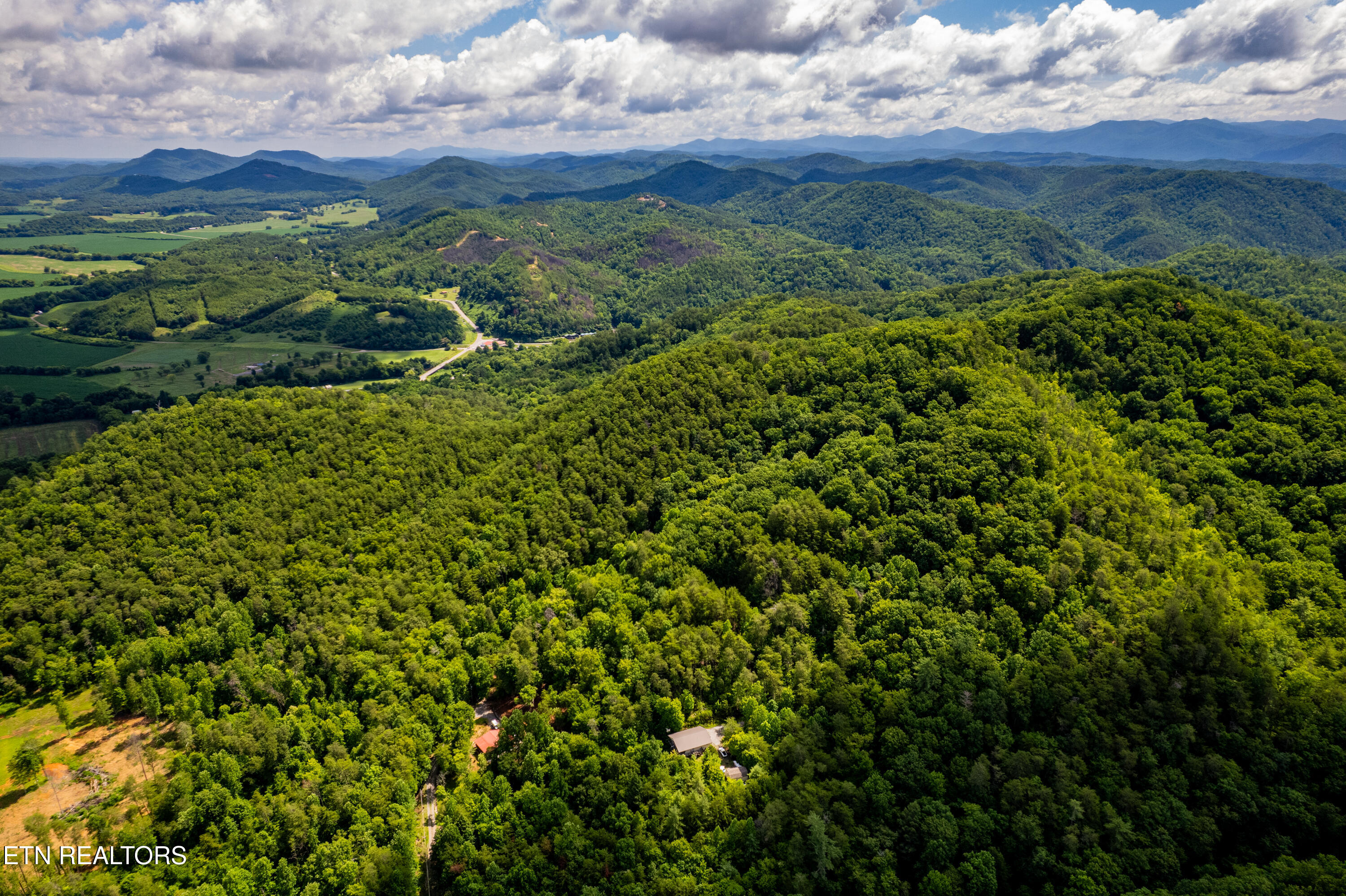 154 Poplar Road Tellico Plains, TN 37385 - Photo 28 of 39 Poplar