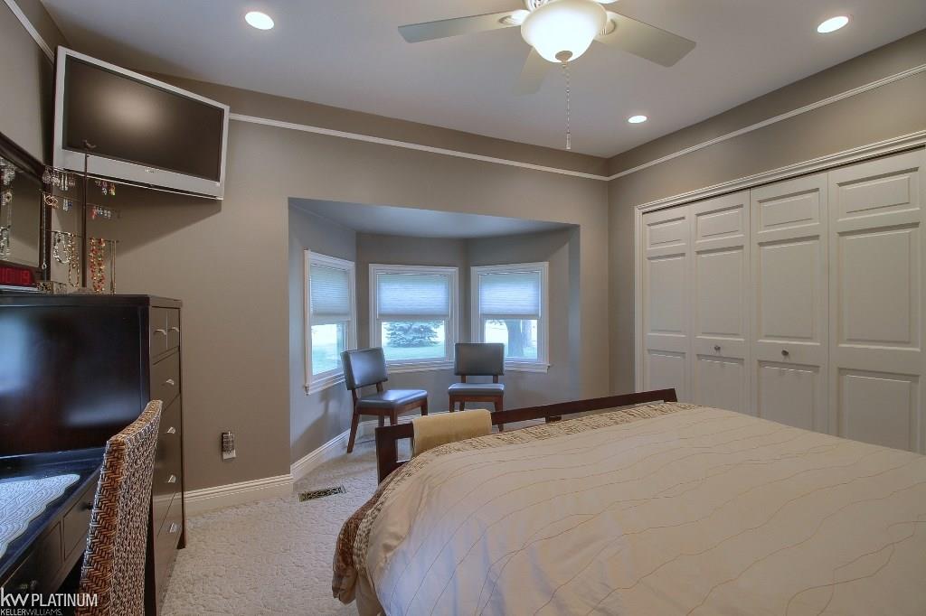 34060 Mulvey Road Fraser, MI 48026 - Photo 21 of 30 31322868-20.JPG