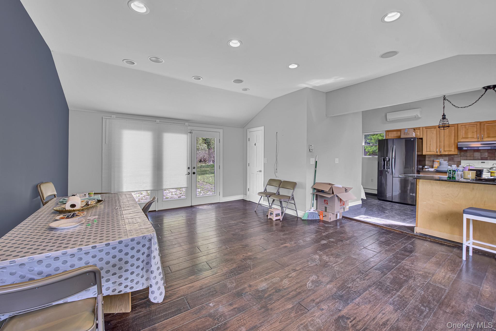 77 South Coleman Road Centereach, NY 11720 - Photo 15 of 28