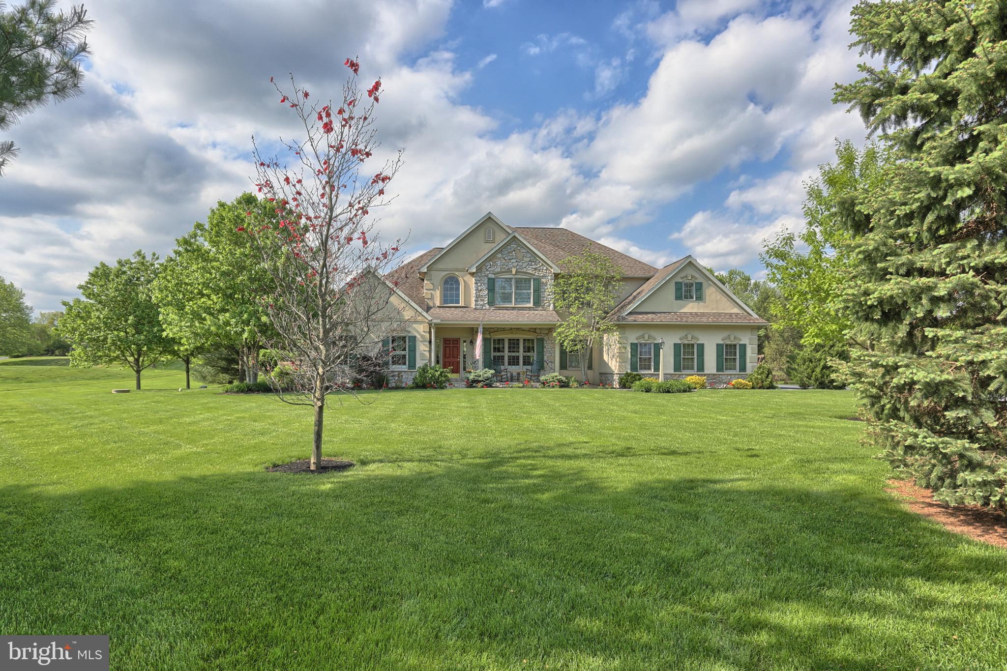 8 Whitney Way Lebanon, PA 17042 - Photo 4 of 43