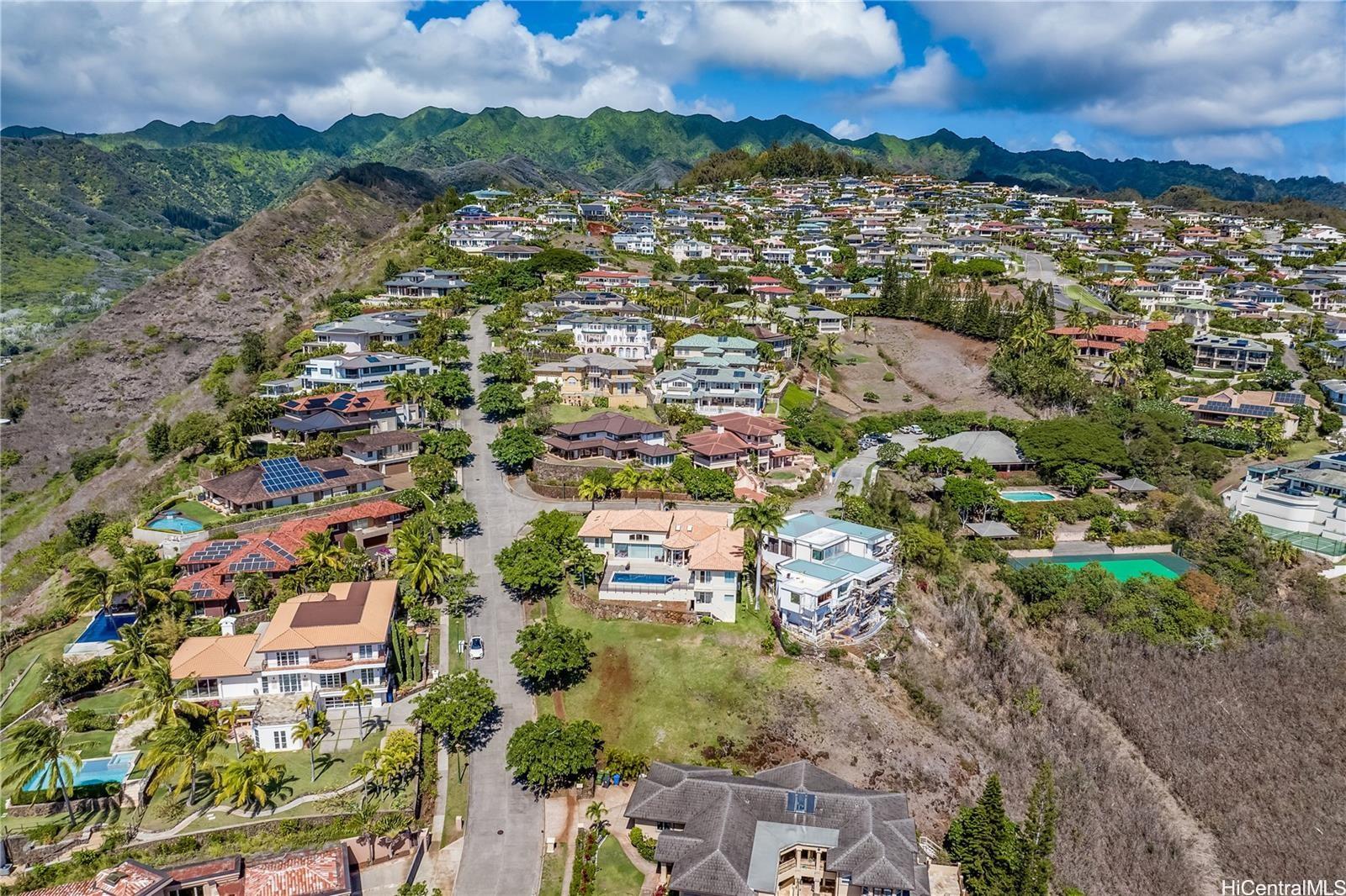 549 Moaniala Street Honolulu, HI 96821 - Photo 12 of 19