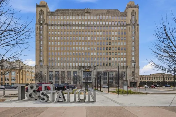 $370,000 | 201 West Lancaster Avenue, Unit 313, Fort Worth, TX 76102