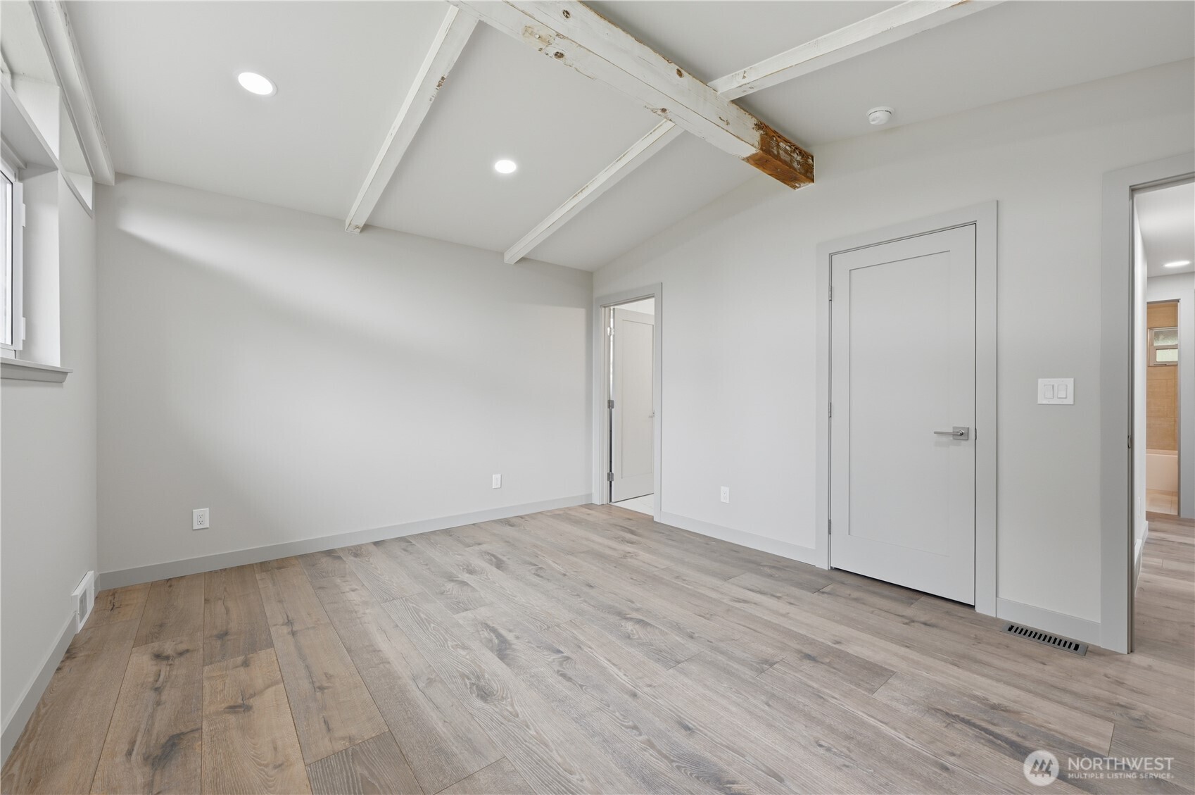 627 Southwest Normandy Road Normandy Park, WA 98166 - Photo 22 of 23