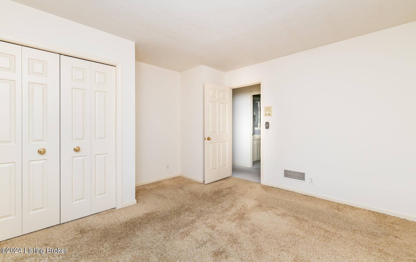 2415 Hayward Road Louisville, KY 40242 - Photo 64 of 88 HWR-164