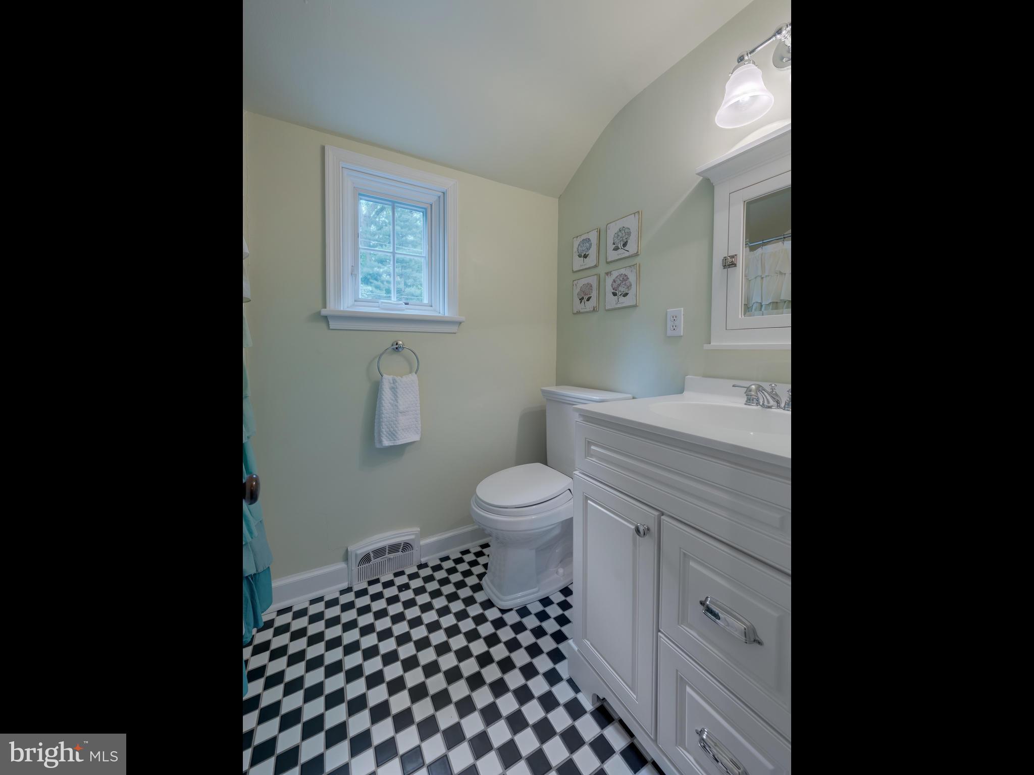 494 Timber Lane Devon, PA 19333 - Photo 30 of 42