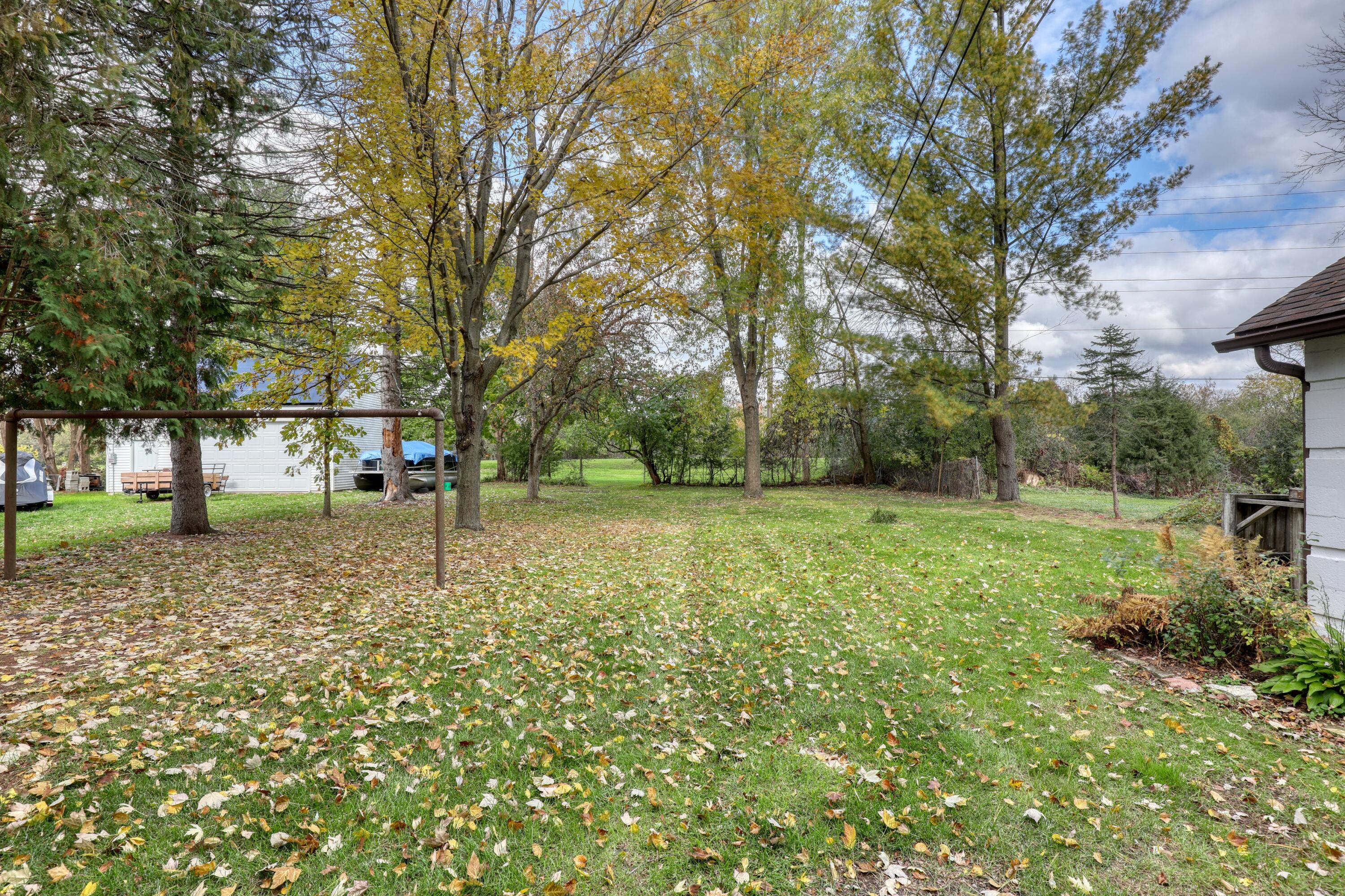 37640 Valley Road Summit, WI 53066 - Photo 25 of 28 37640 Valley Rd