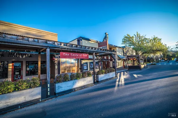 $519,000 | 426 North Street, Unit 14, Healdsburg, CA 95448