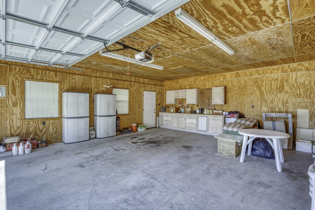 1813 Spring Street Tow, TX 78672 - Photo 23 of 28 Gallery Image 23