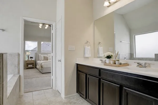 $2,450 | 2706 Painted Sunrise Trail, Houston, TX 77045