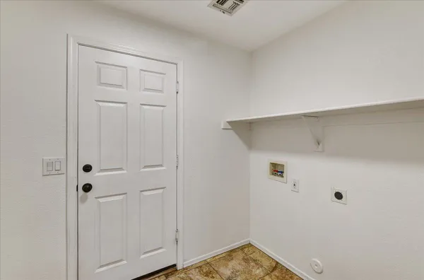 $2,195 | 3247 East Maldonado Drive, Phoenix, AZ 85042