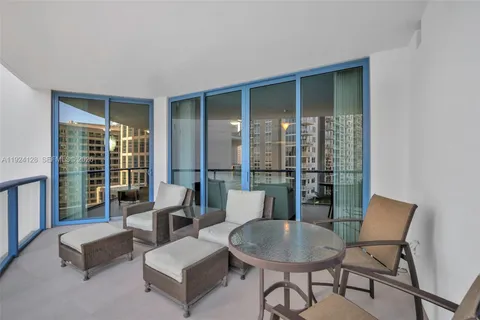 $1,395,000 | 333 Las Olas Way, Unit 1705, Fort Lauderdale, FL 33301