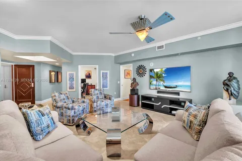 $1,395,000 | 333 Las Olas Way, Unit 1705, Fort Lauderdale, FL 33301