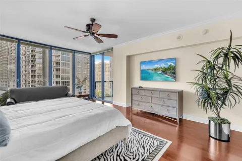 $1,395,000 | 333 Las Olas Way, Unit 1705, Fort Lauderdale, FL 33301