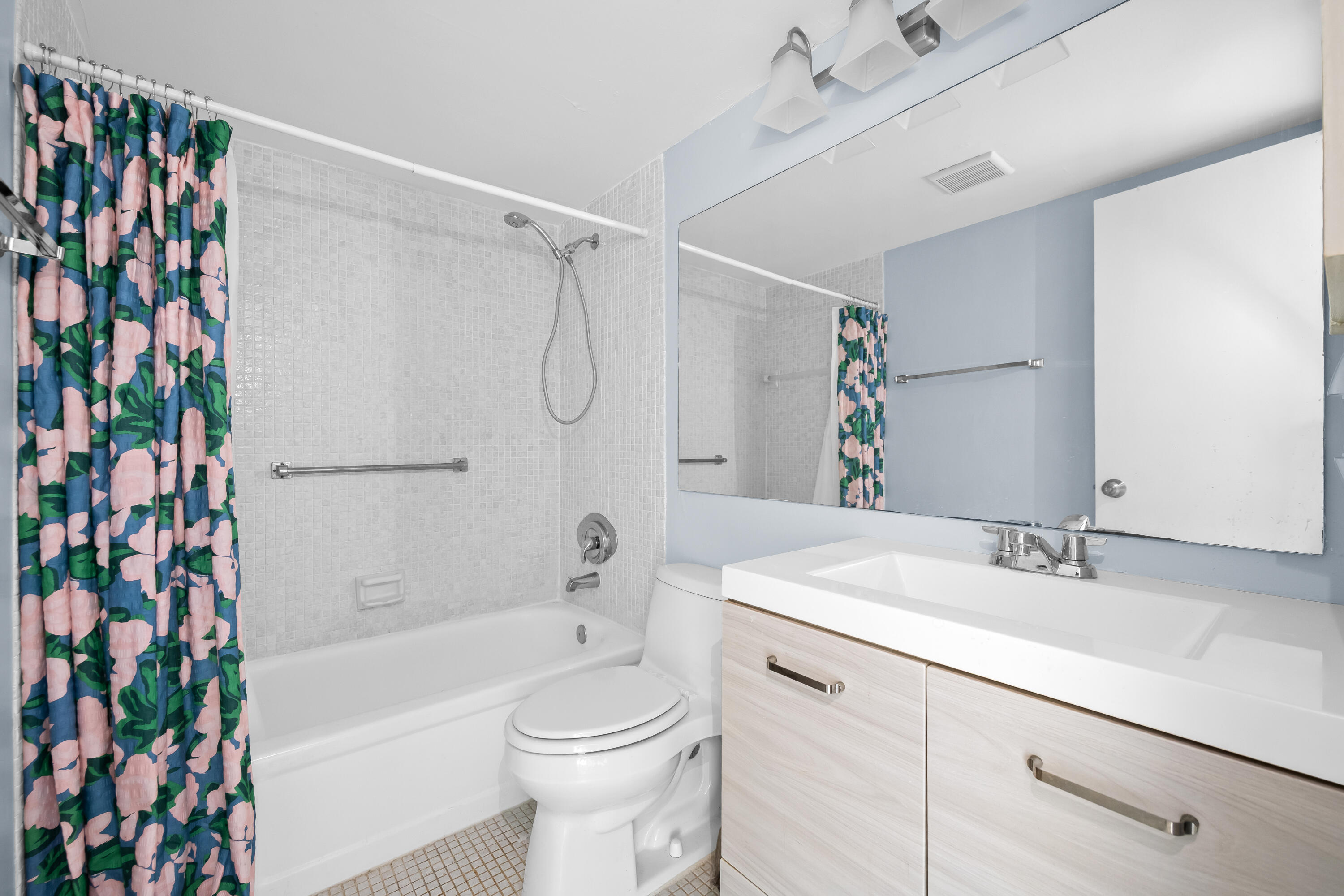 148 Preston Way, Unit 148 Boca Raton, FL 33434 - Photo 4 of 17 DSC_0729