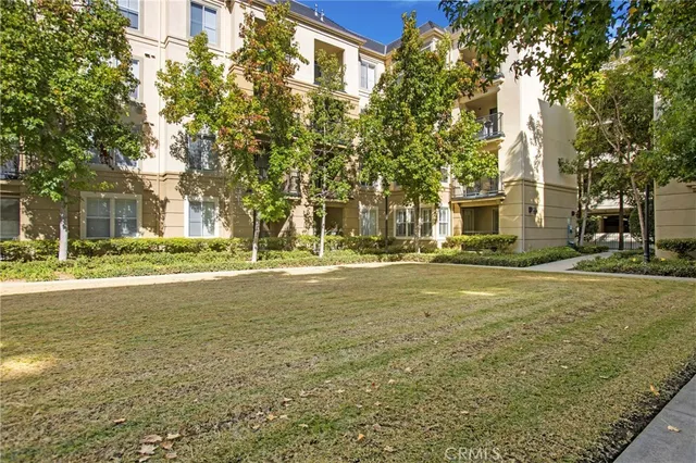 a view of a tennis court