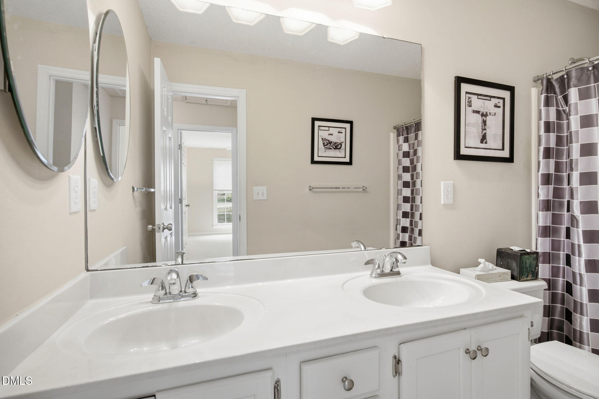 11113 North Radner Way Raleigh, NC 27613 - Photo 20 of 24 22-web-or-mls-IMG_3912