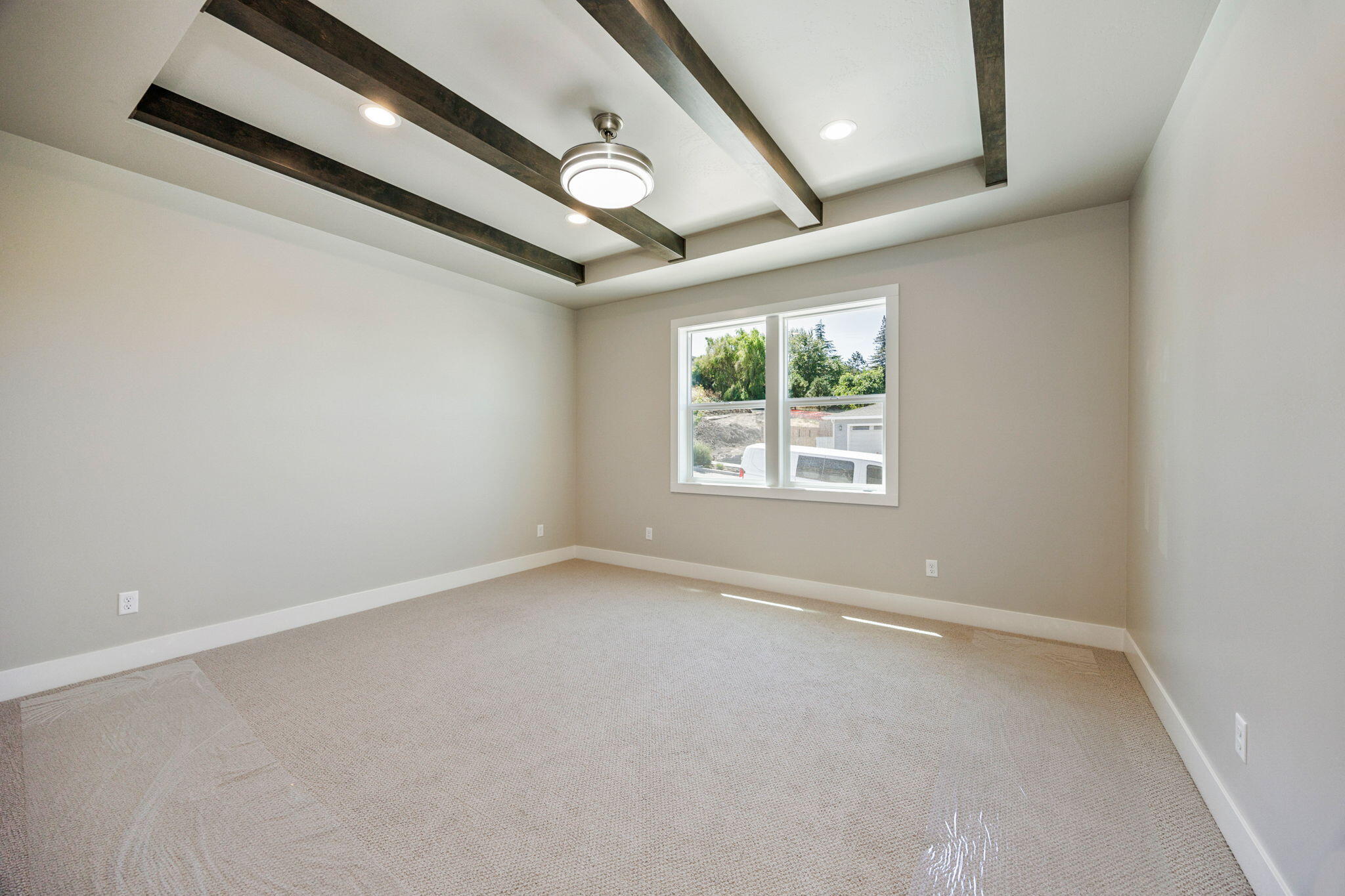 364 Randy Street Ashland, OR 97520 - Photo 5 of 46 Primary Bedroom
