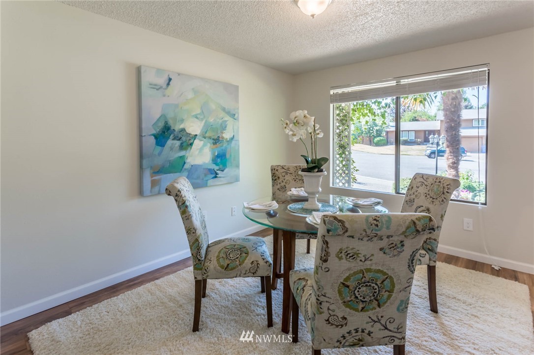 18654 110th Place Southeast Renton, WA 98055 - Photo 11 of 24