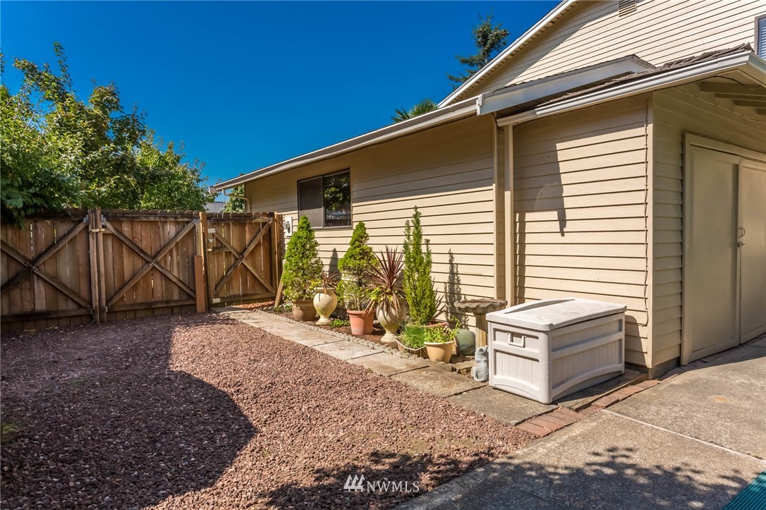 18654 110th Place Southeast Renton, WA 98055 - Photo 24 of 24
