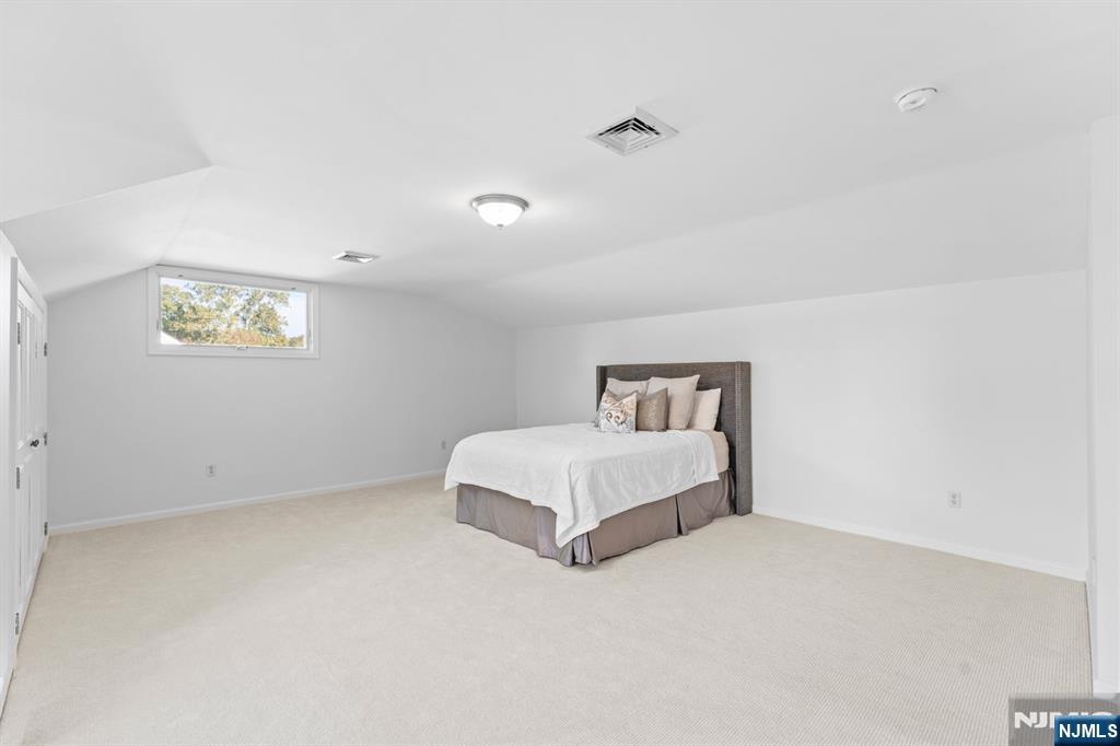 14 Congress Road Emerson, NJ 07630 - Photo 14 of 22