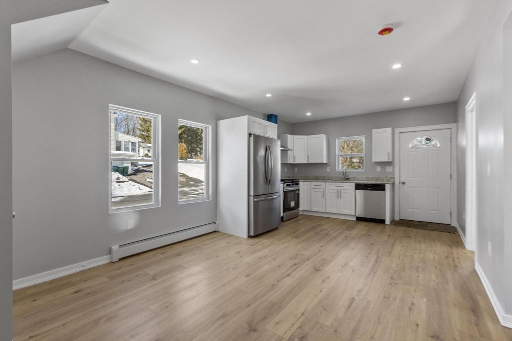 26 Pratt Road Fitchburg, MA 01420 - Photo 11 of 42