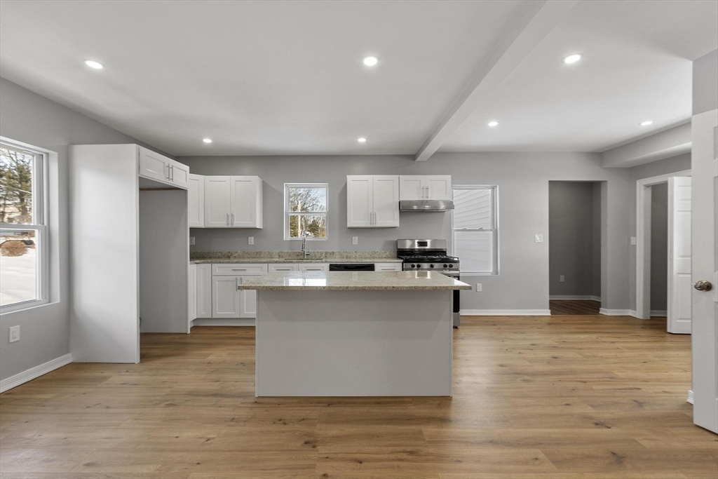 26 Pratt Road Fitchburg, MA 01420 - Photo 3 of 42