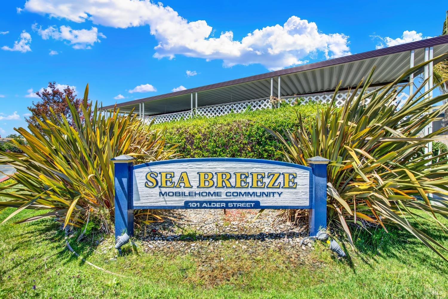 8 Deck Drive Suisun City, CA 94585 - Photo 1 of 38