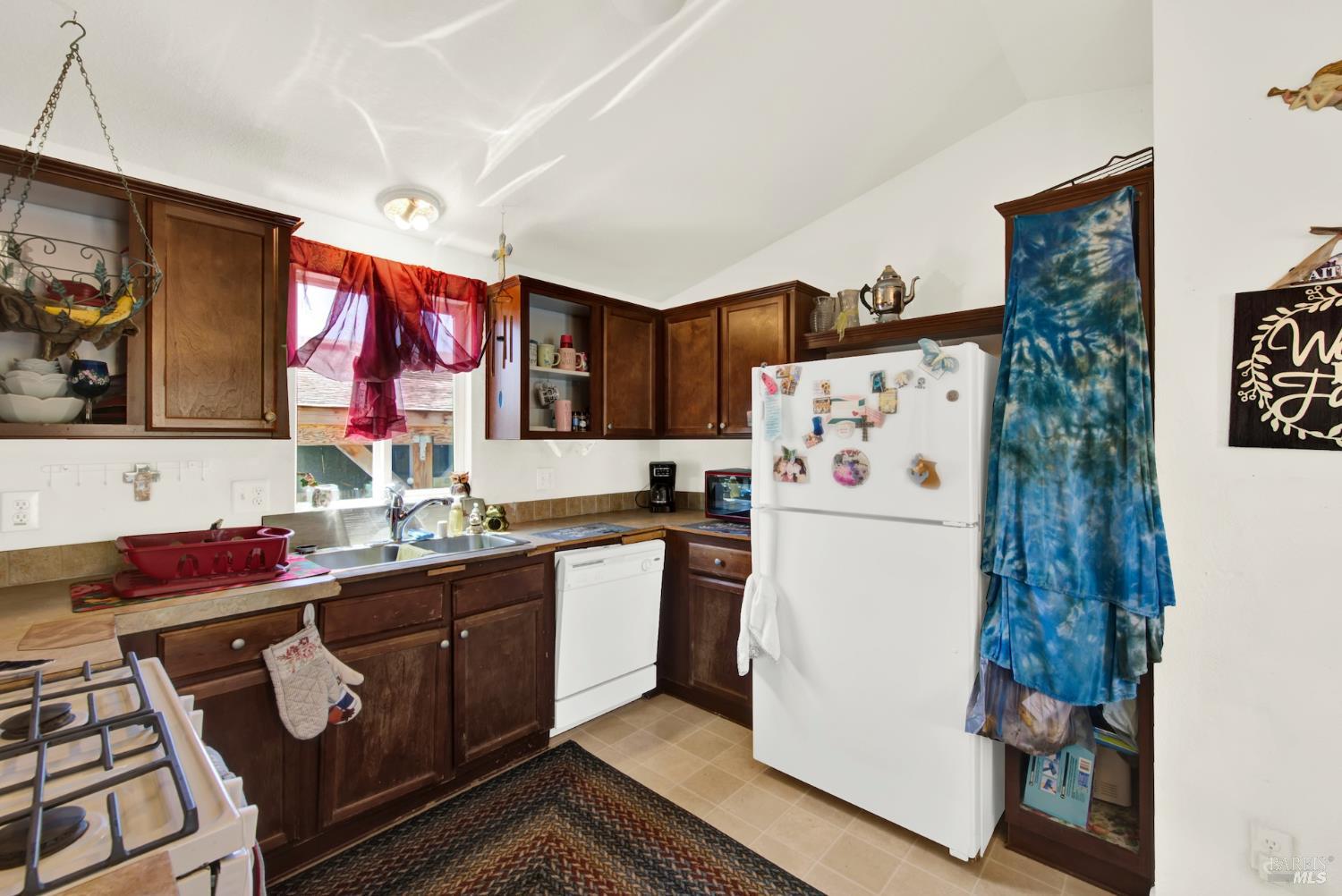 8 Deck Drive Suisun City, CA 94585 - Photo 12 of 38