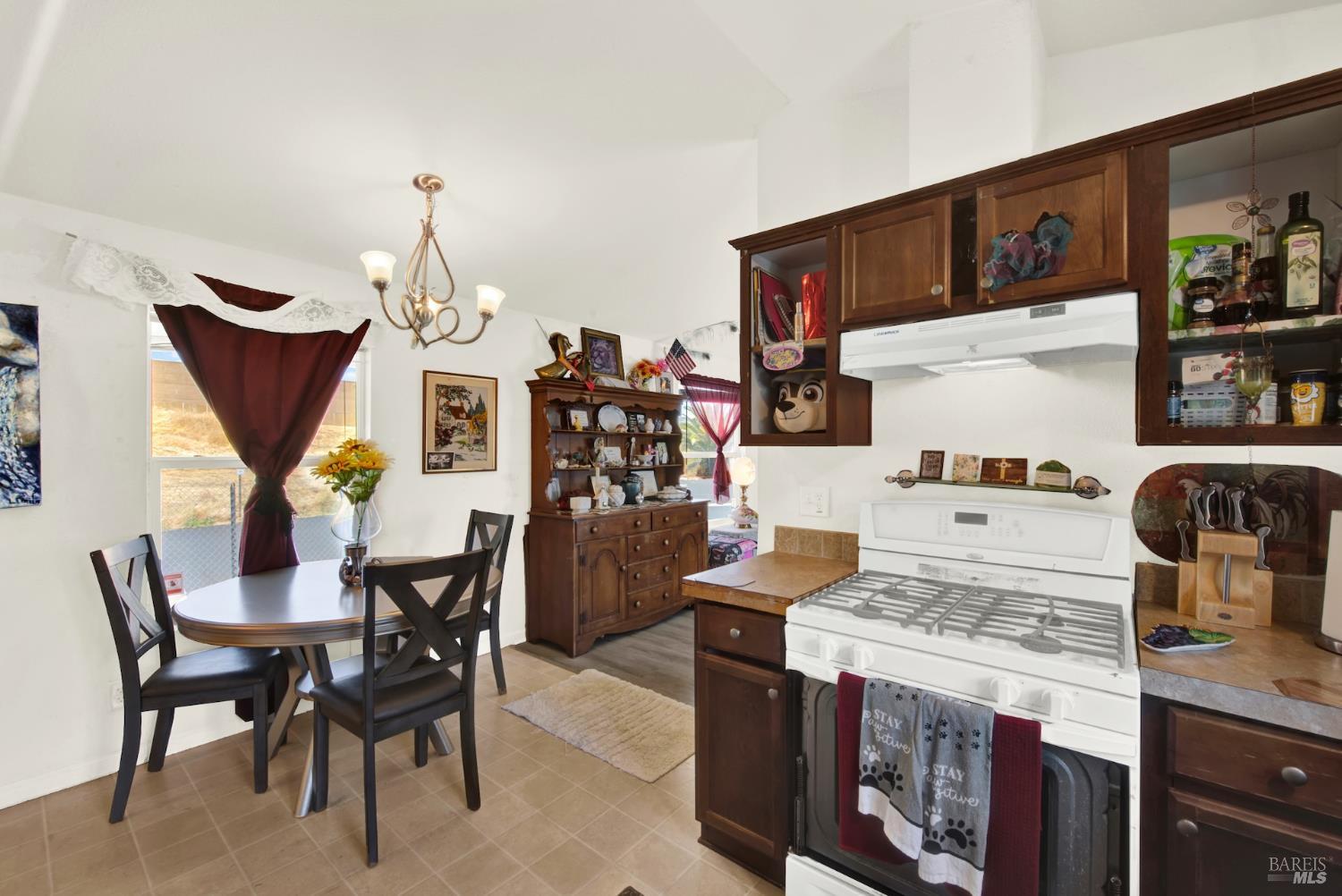 8 Deck Drive Suisun City, CA 94585 - Photo 15 of 38