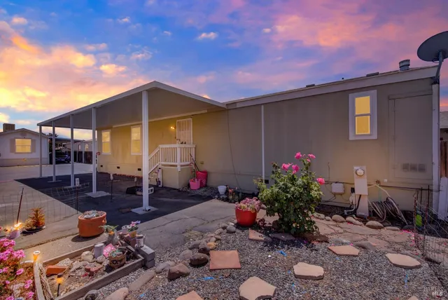 $150,000 | 8 Deck Drive, Suisun City, CA 94585