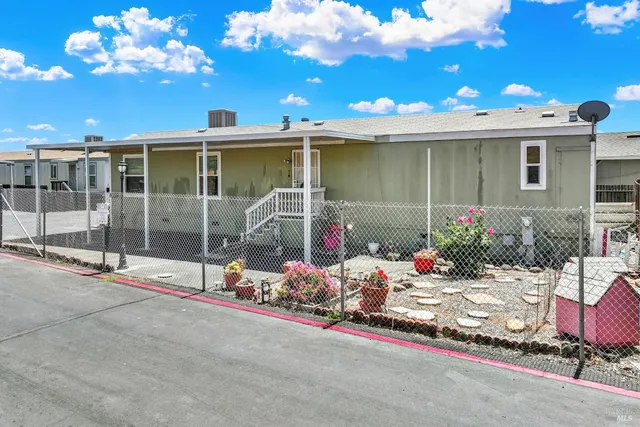 $150,000 | 8 Deck Drive, Suisun City, CA 94585