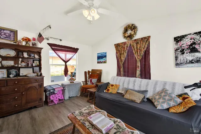 $150,000 | 8 Deck Drive, Suisun City, CA 94585