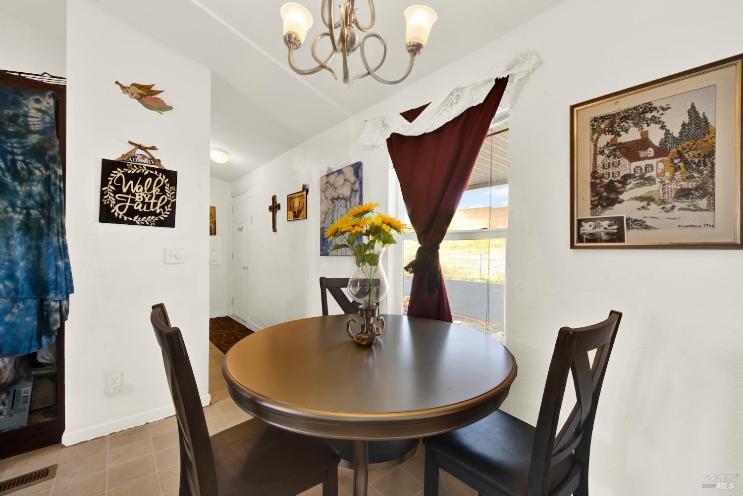 8 Deck Drive Suisun City, CA 94585 - Photo 9 of 38