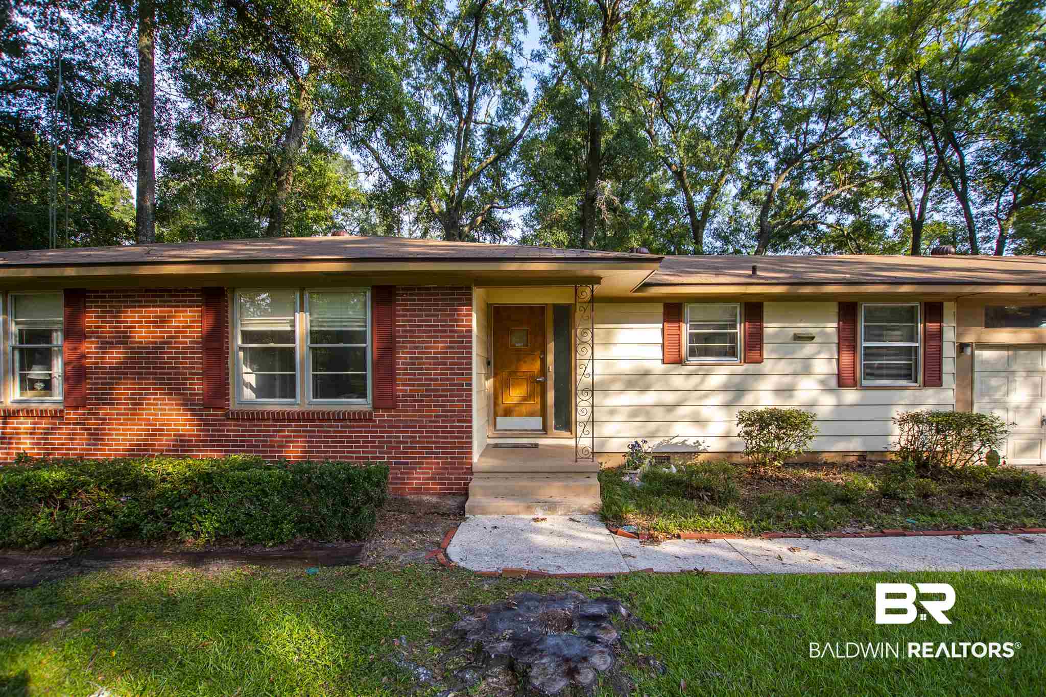 400 Thornton Place Mobile, AL 36609 - Photo 5 of 34