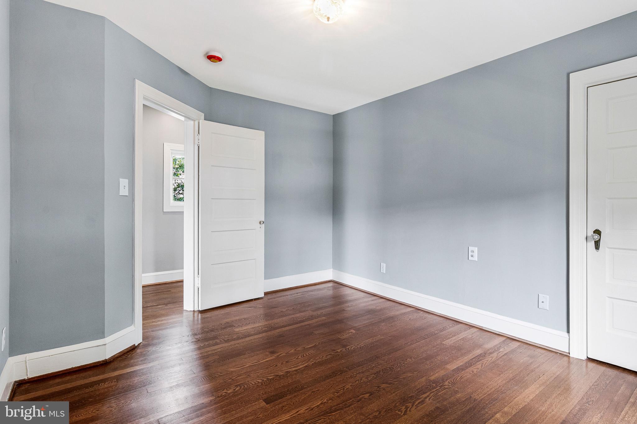 4701 River Road Bethesda, MD 20816 - Photo 43 of 61 Bedroom #3