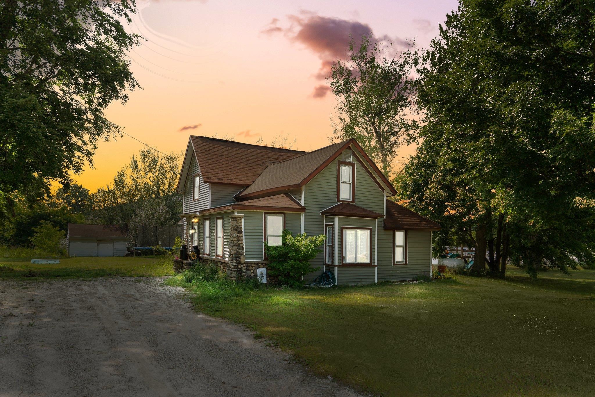 6531 North 35 Road Manton, MI 49663 - Photo 1 of 44