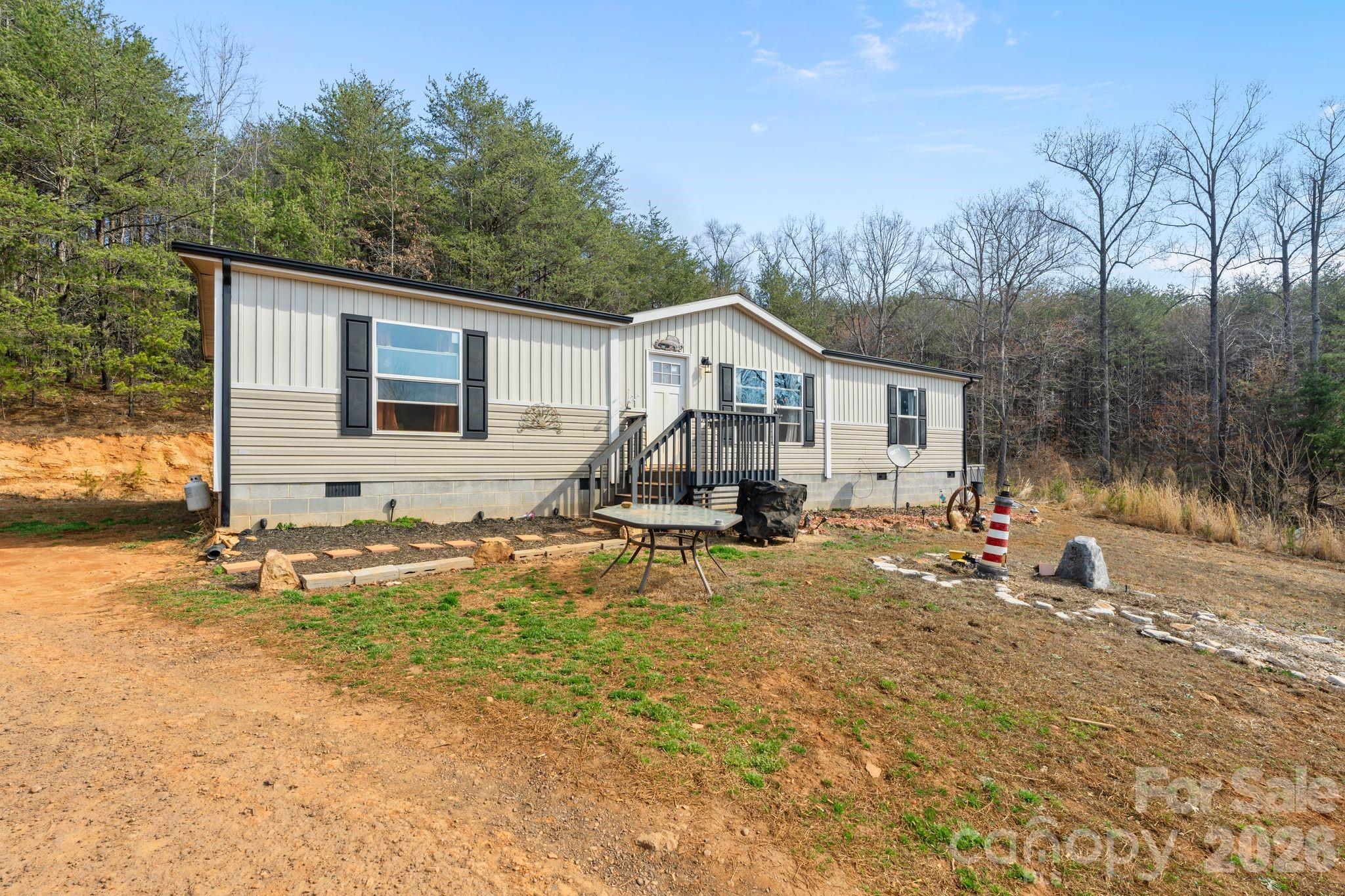 5005 Rocky Ridge Road Connelly Springs, NC 28612 - Photo 2 of 28
