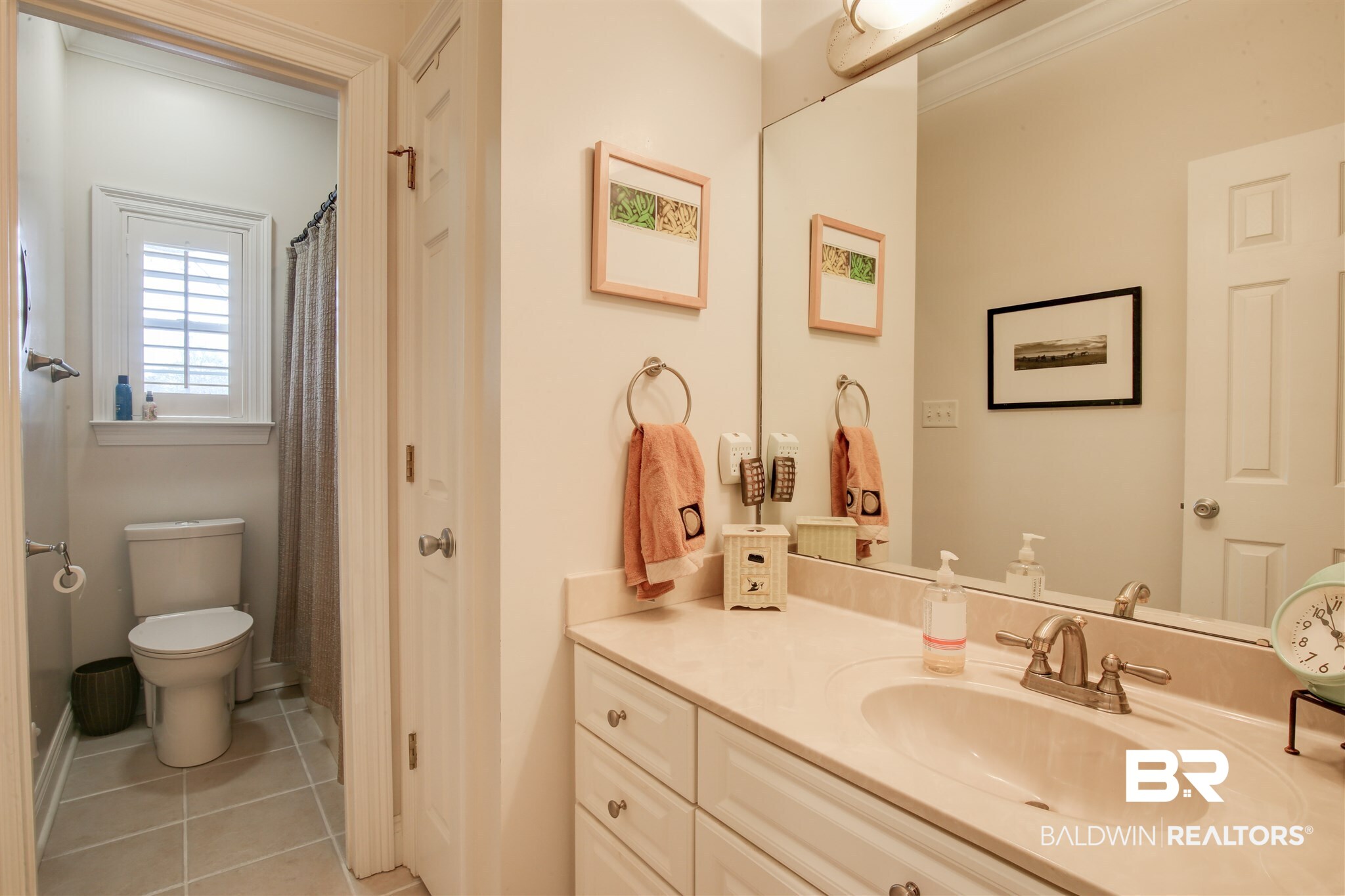 464 Equality Avenue, Unit EAST Fairhope, AL 36532 - Photo 20 of 27 bathroom 2