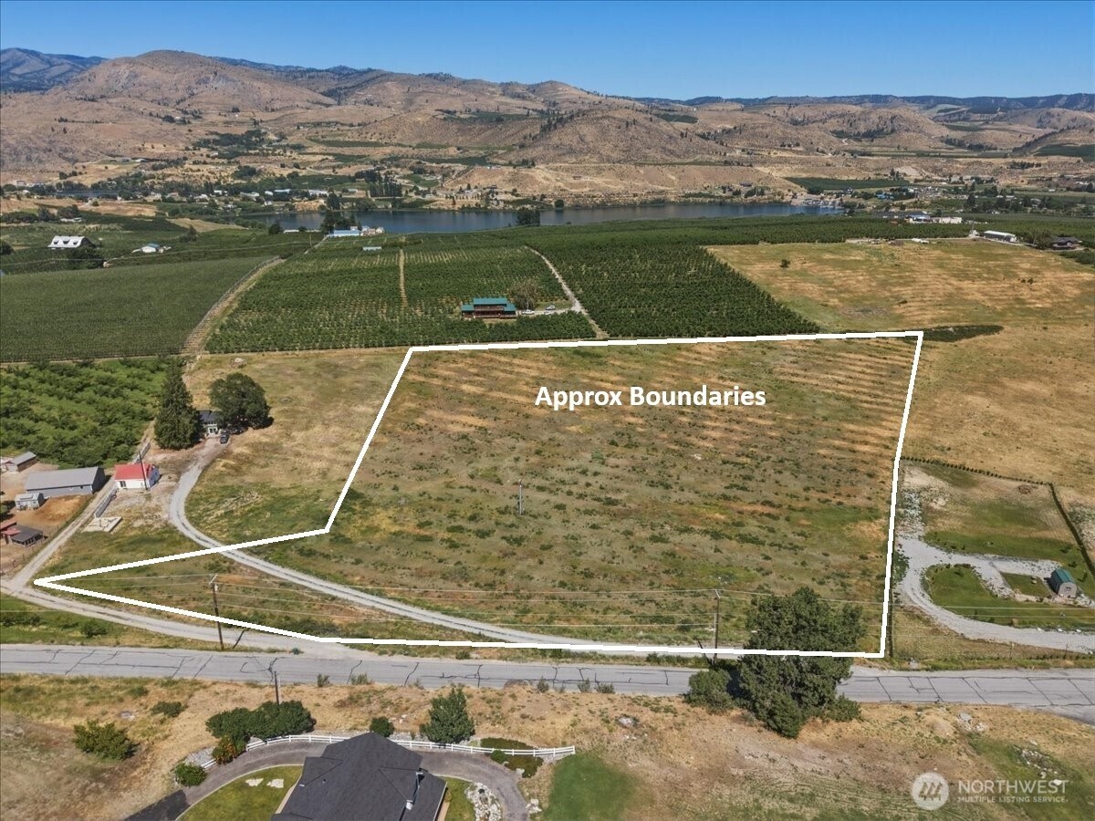 340 Washington Street Manson, WA 98831 - Photo 2 of 22