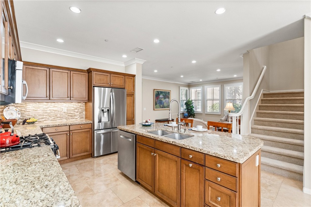 37 Peony Irvine, CA 92618 - Photo 9 of 56