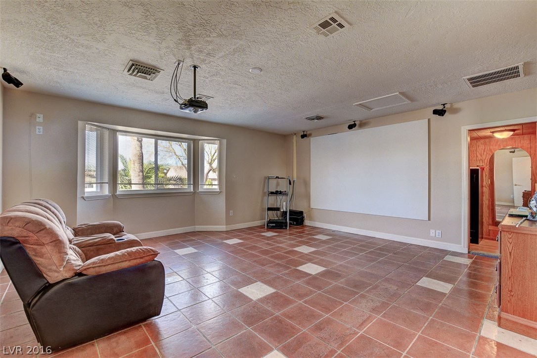 141 East Rochell Drive Henderson, NV 89015 - Photo 16 of 25 Gallery Image 16