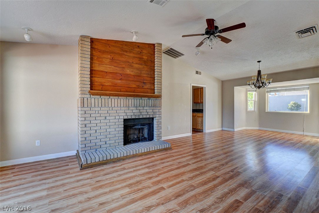 141 East Rochell Drive Henderson, NV 89015 - Photo 5 of 25 Gallery Image 5
